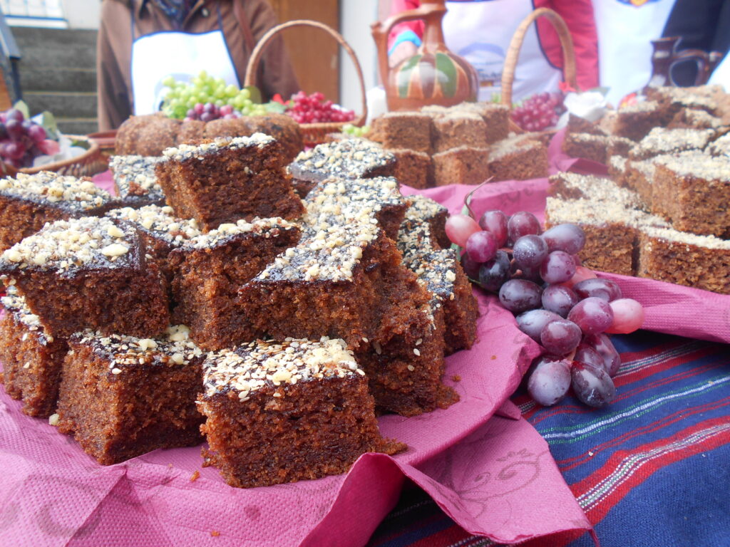 Ravanija – My Grandmother’s Traditional Macedonian Cake Made from the Simplest Ingredients dscn1951